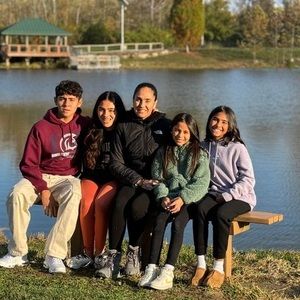 Meet your Posher, Diana mixuca